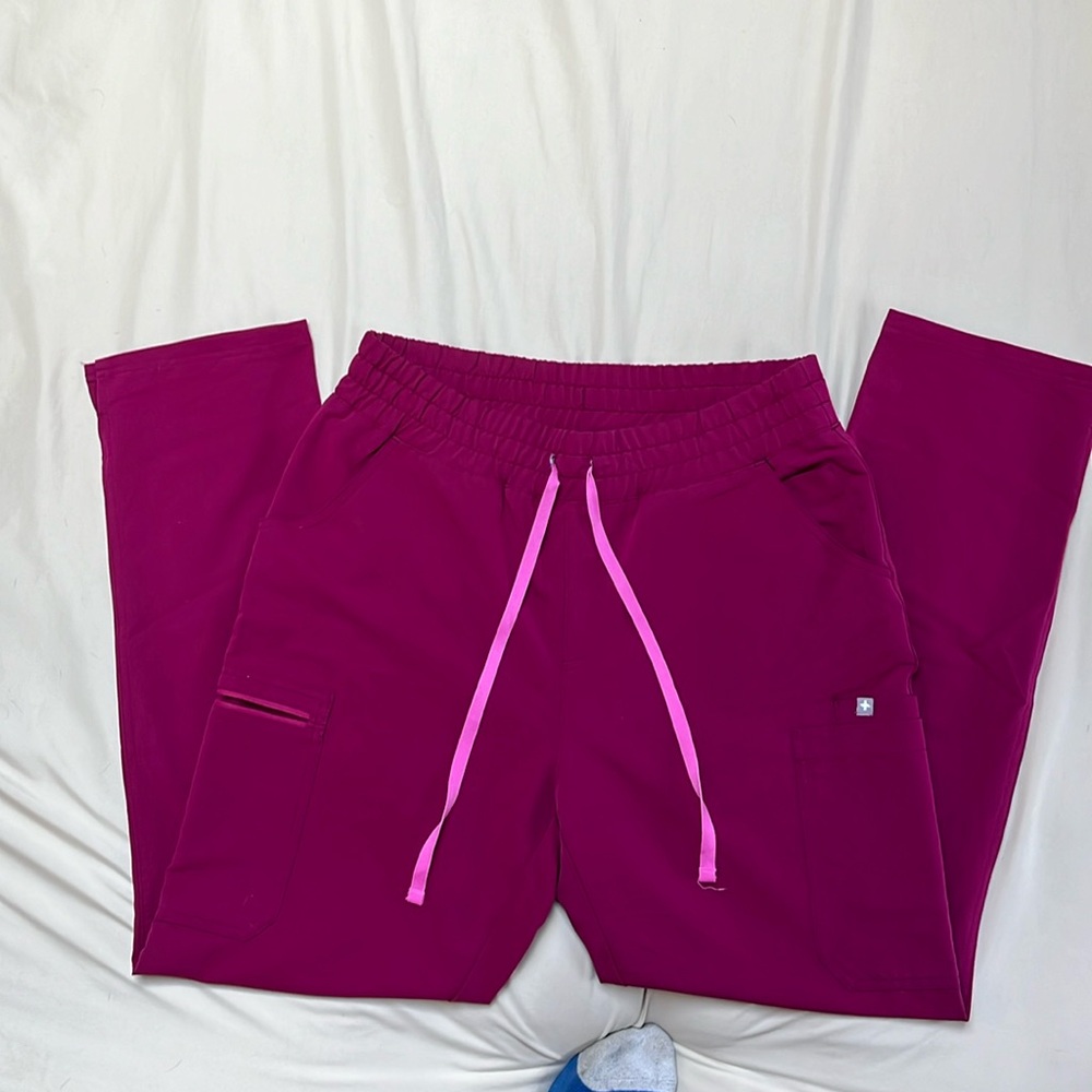 FIGS High waisted YOLA scrub pants